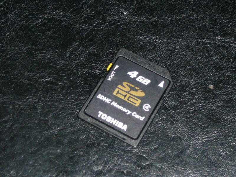 動作保証！TOSHIBA SDHC 4GB クラス④ 安心の日本製