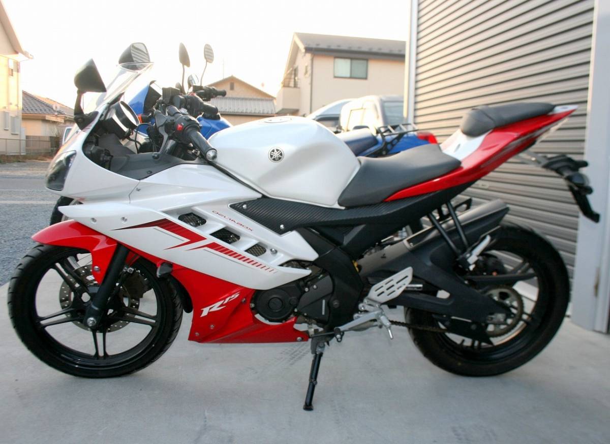 ヤマハ　ＹＺＦ　Ｒ１５　タイヤダンロップ2021八分山　バッテリー新品　実動　７，２３３ｋｍ