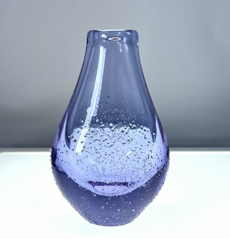 アレキサンドライトガラス 硝子 花瓶 フラワーベース 高さ約15cm[01-3696