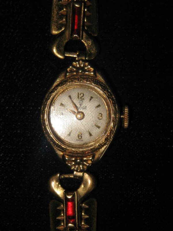 アンティーク　TUDORチュードル　小薔薇14Ｋ無垢手巻腕時計