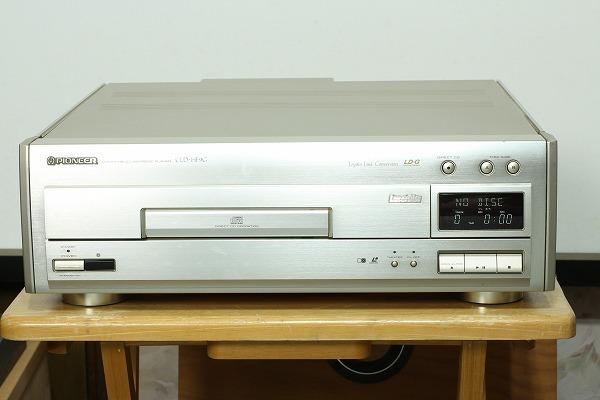 PIONEER CLD-HF9G CD/LD両面再生高級機 メンテナンス済 完全動作品 動作保証 137