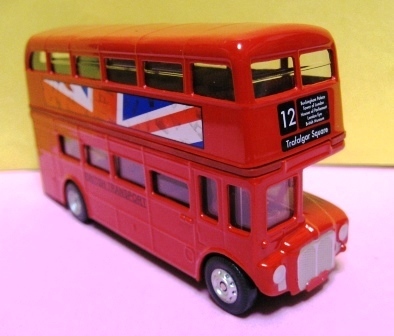 ルートマスターバス ロンドン２階建バス