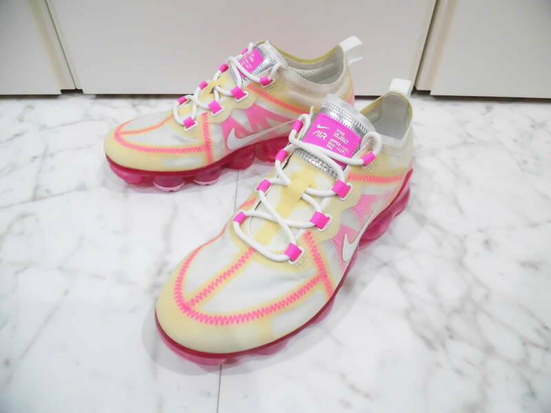 【未使用品】NIKE WMNS AIR VAPORMAX 2019 ナイキ ウィメンズ エア ヴェイパーマックス 2019 24.5㎝ US7.5 定価20,520円 AR6632-105 ピンク