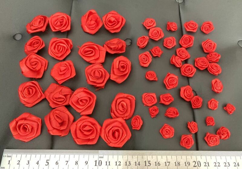 【即決/送料込み】(A)レッド/赤 薔薇飾り/バラ ハンドメイド パーツ 裁縫 手芸
