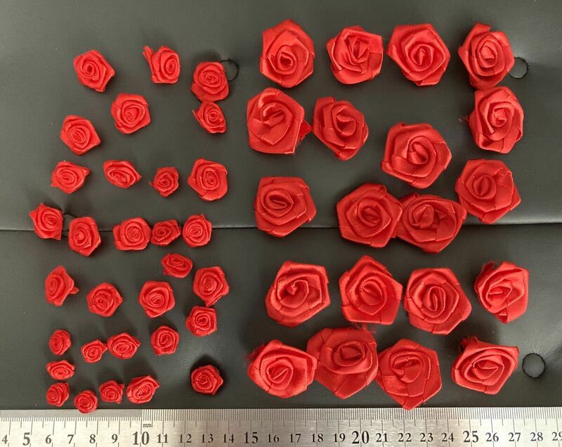 【即決/送料込み】(B)レッド/赤 薔薇飾り/バラ ハンドメイド パーツ 裁縫 手芸