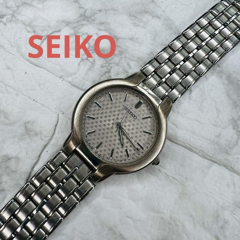 SEIKO V701-7A70 時計　セイコー