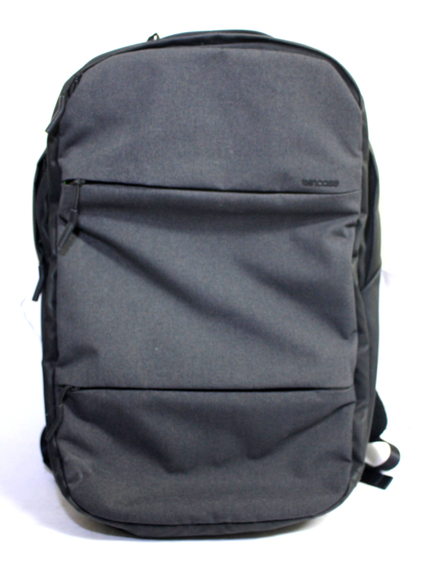 超美品★Incase City Collection Compact Backpack インケース コンパクトバックパック AppleStore限定 MacBook収納 ビジネスリュック