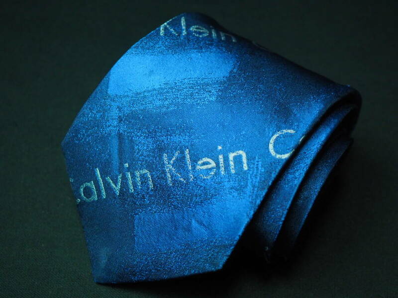 美品 【Calvin Klein カルバン クライン】A2057 ロゴ ブルー系 青 ITALY イタリア製 SILK ブランド ネクタイ 古着 良品
