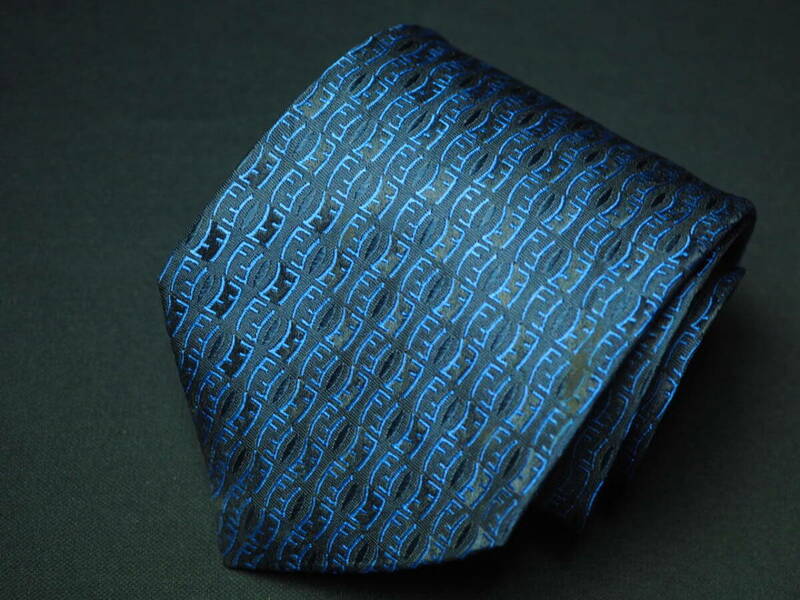 【FENDI フェンディ】A2365 Fロゴ 黒 青 ブラック ブルー ITALY イタリア製 SILK ブランド ネクタイ 良品 古着