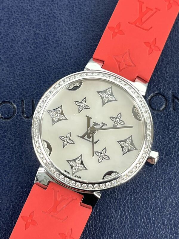 LOUIS VUITTON ルイ・ヴィトン 腕時計 タンブールスリム ダイヤベゼル シェル文字盤 モノグラム ホワイト レッド QZ レディース