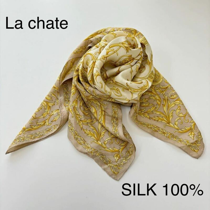 La chate laine シルク スカーフ 総柄スカーフ　チェーン柄　ゴールド