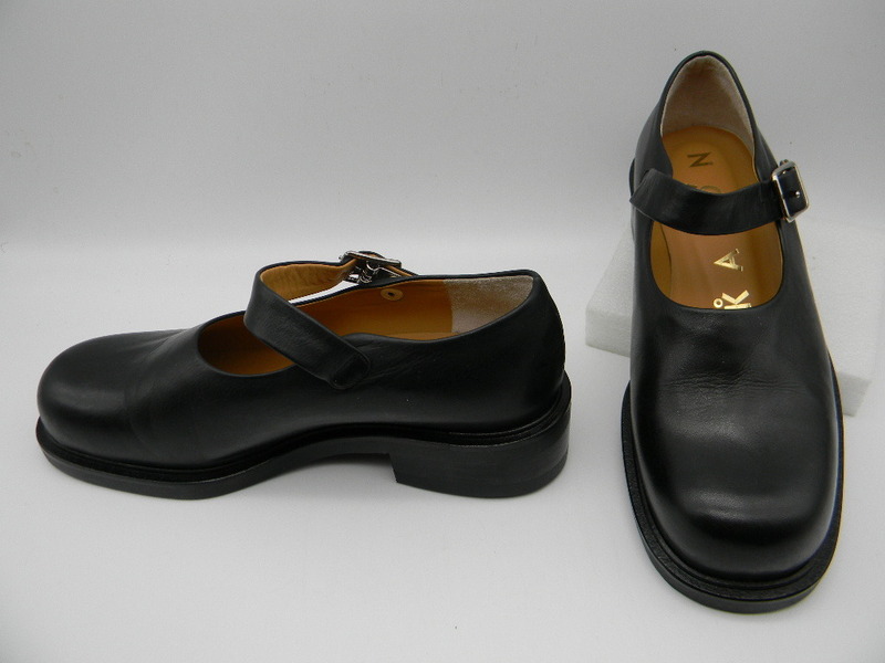 ●★【 KANON 】◆ 黒の革靴（２３ｃｍ）パンプス