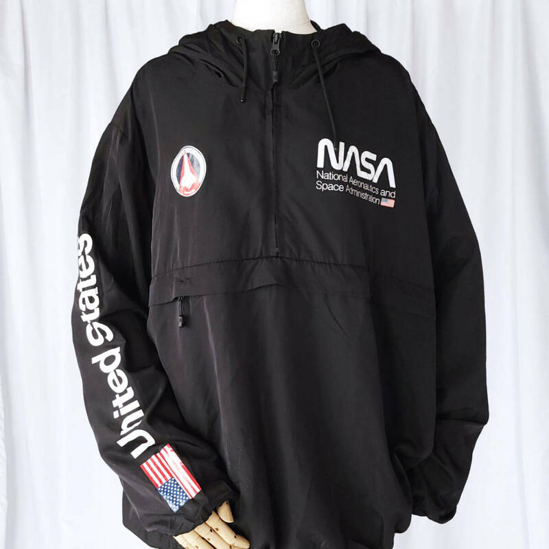 MVepy/XLサイズ/H&M DIVIDED NASA ハーフジップ フーディ ジャケット 黒(ブラック)系 USED 古着 アノラック パーカー アメリカ航空宇宙局