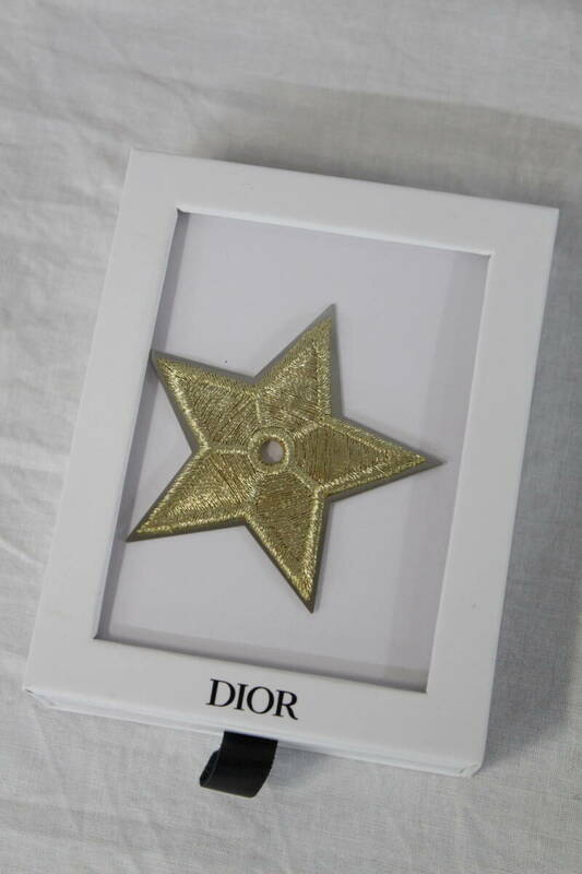 【0325H】Dior ディオール クリスチャンディオール ノベルティ スター ピンバッチ ブローチ 星 スター ゴールド 美品 