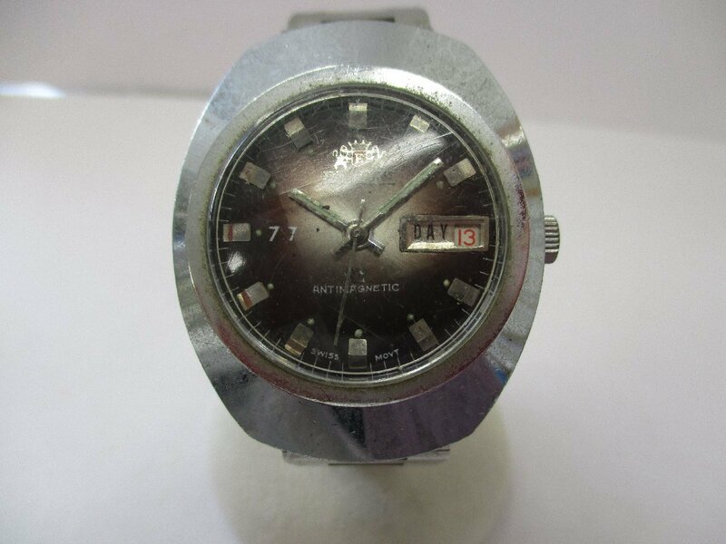 ジャンク品　EUPOPE　腕時計　腕回り２０センチ　動作未確認・電池切れ