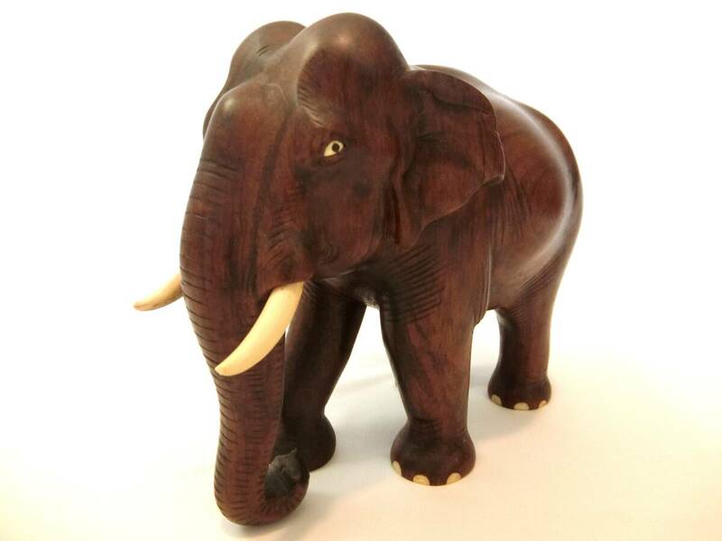 象　ぞう　置き物　置物　木彫り　重量1.1Kg　21×11.5×高さ18.5㎝