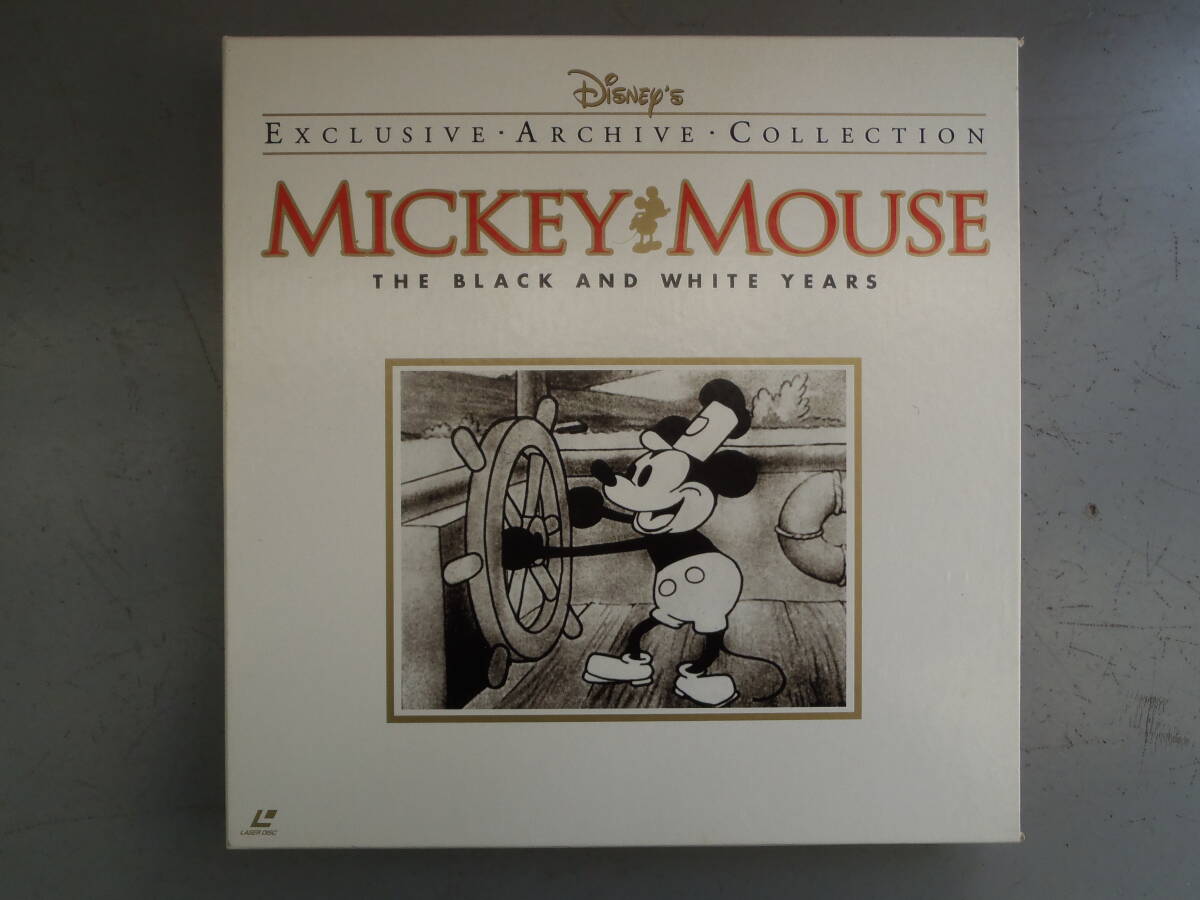 MICKEY MOUSE ミッキーマウス　THE BLACK AND WHITE YEARS　★　LD5枚　解説書付き　中古
