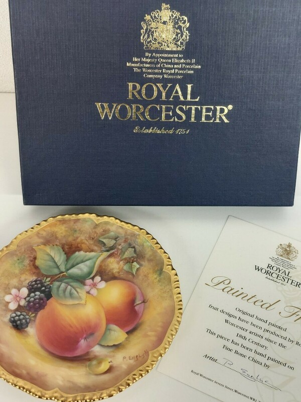 13929　Royal Worcester ロイヤル ウースター ペインテッド フルーツ 皿 プレート 飾り皿 約15cm インテリア コレクション 長期保管品