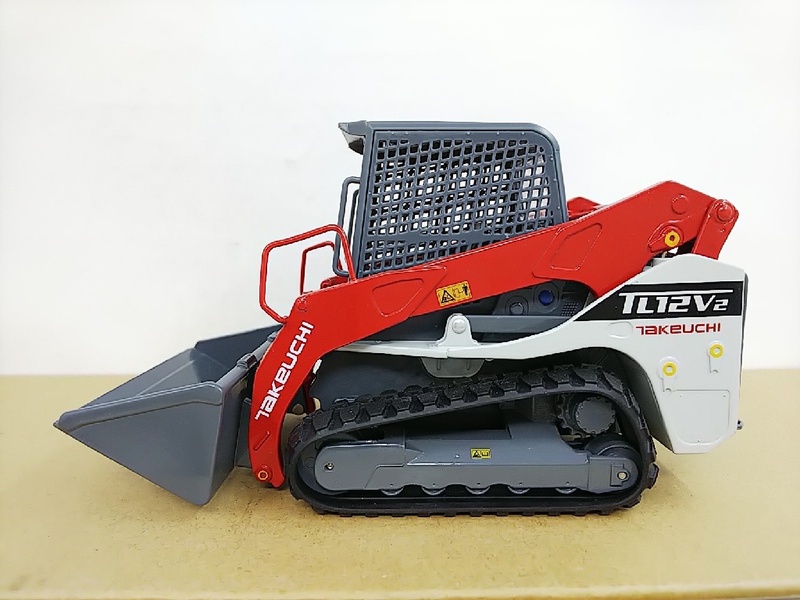 ■ TAKEUCHI 竹内製作所1/24 Compact Track Loader TL12V-2 コンパクト・トラックローダー 建設機械 モデルミニカー