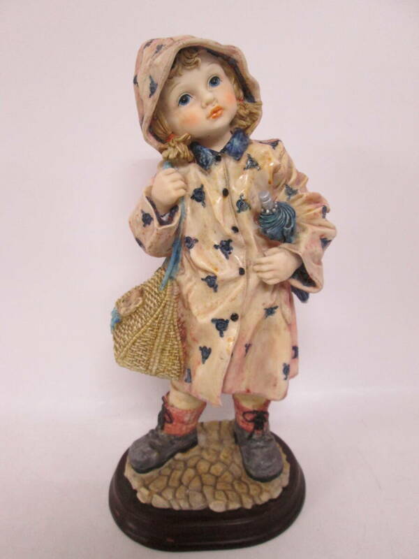 【0321h S0234】 樹脂人形 人形 ドール 女の子 H32.5 W14.5 D11.5㎝ doll 置物 アンティーク ヴィンテージ レトロ コレクション