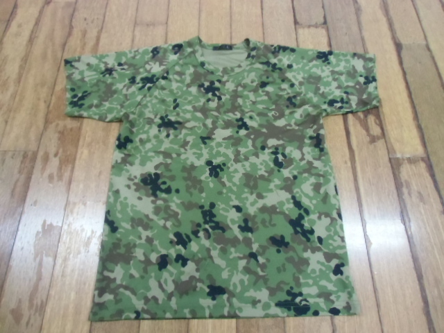 D-16 ミリタリー サバゲー コンバット トレーニングシャツ 自衛隊 迷彩 カモフラ アンダー Tシャツ Lサイズ 送料198円