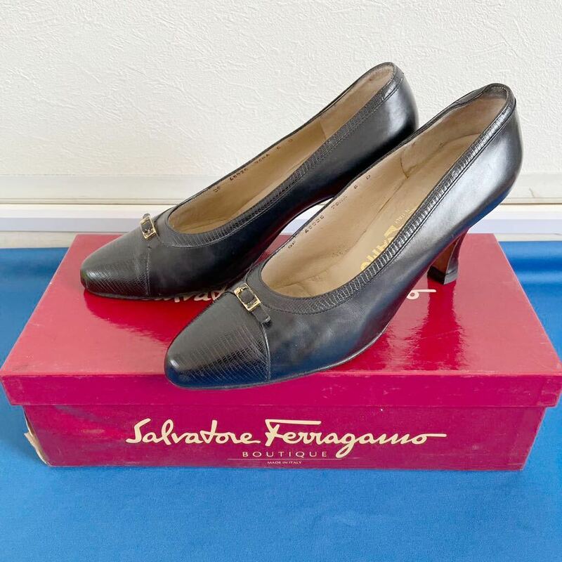Salvatore Ferragamo イタリア製 ブラック 靴 ヒール レディースシューズ 中古保管品