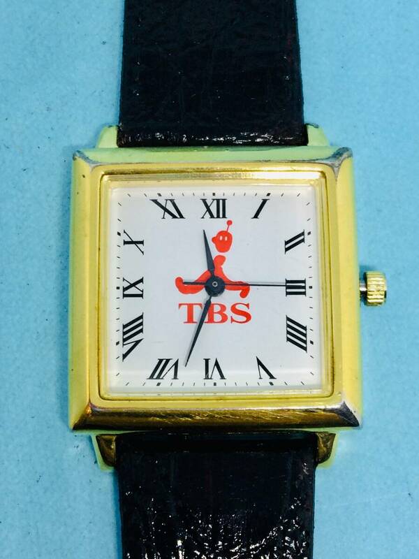(E14)シチズンOEM(*'▽')　TBS・ティービーエス（電池交換済み）スクエアゴールドメンズ腕時計USED（送料全国一律185円）洒落た時計です。