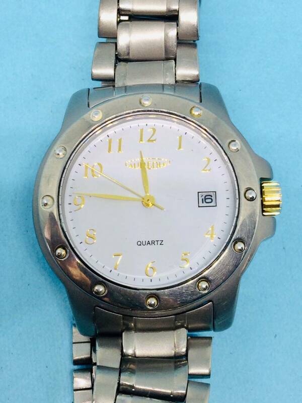 (E31)チタニュウム(*'▽')スイス・オレオール・ディト（電池交換済み）ダークシルバーメンズ腕時計USED（送料全国一律185円）素敵な時計。