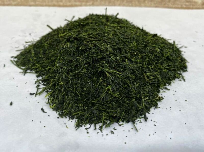 【20年超のロングヒット】知覧茶　特上煎茶　100ｇ6袋入　香り良くコクと旨味のある煎茶です。