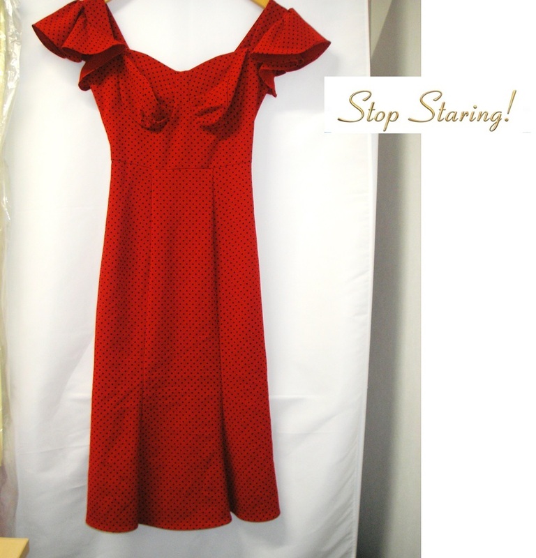 STOP STARING(ストップスターリング） ドレス　ワンピース　スカート　XSサイズ　ミニスカート　ドット柄　赤いドットワンピ