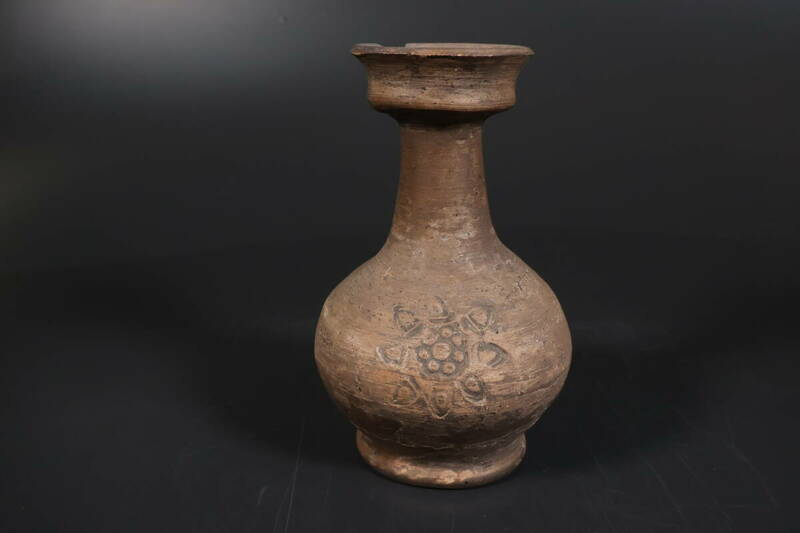 【和】(7968)　　時代古作　タイ古陶　印花文花生　壺　花瓶　バイチェン　ペルシャ