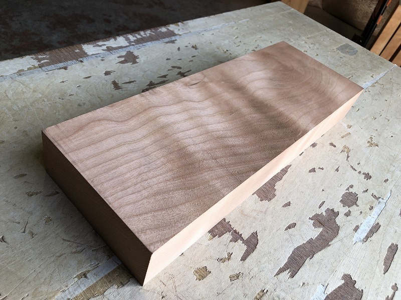 送料無料！！【S428E】チェリー 420×150×56㎜ 板材 乾燥材 木工 DIY 材木 天然木 無垢材 《銘木すずめや》
