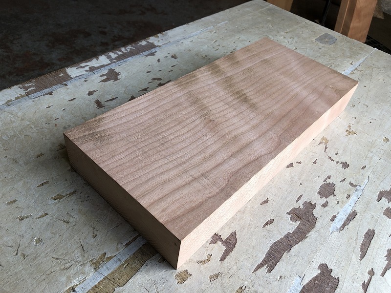 送料無料！！【S432E】チェリー 400×178×55㎜ 板材 乾燥材 木工 DIY 材木 天然木 無垢材 《銘木すずめや》