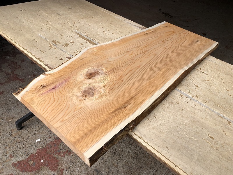 送料無料！【S482E】一位 ～893×～333×～25㎜ 乾燥材 木工 DIY 材木 天然木 無垢材《銘木すずめや》