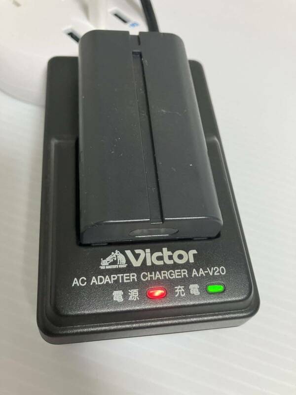 Victor AA-V214 バッテリーチャージャー