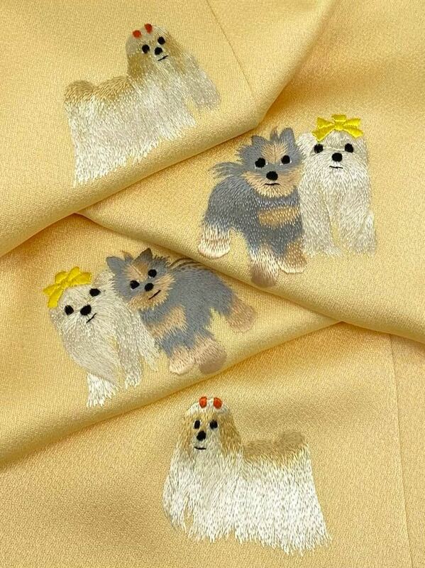 手刺繍 付け下げ 犬 動物 正絹 躾糸付き クリームイエロー