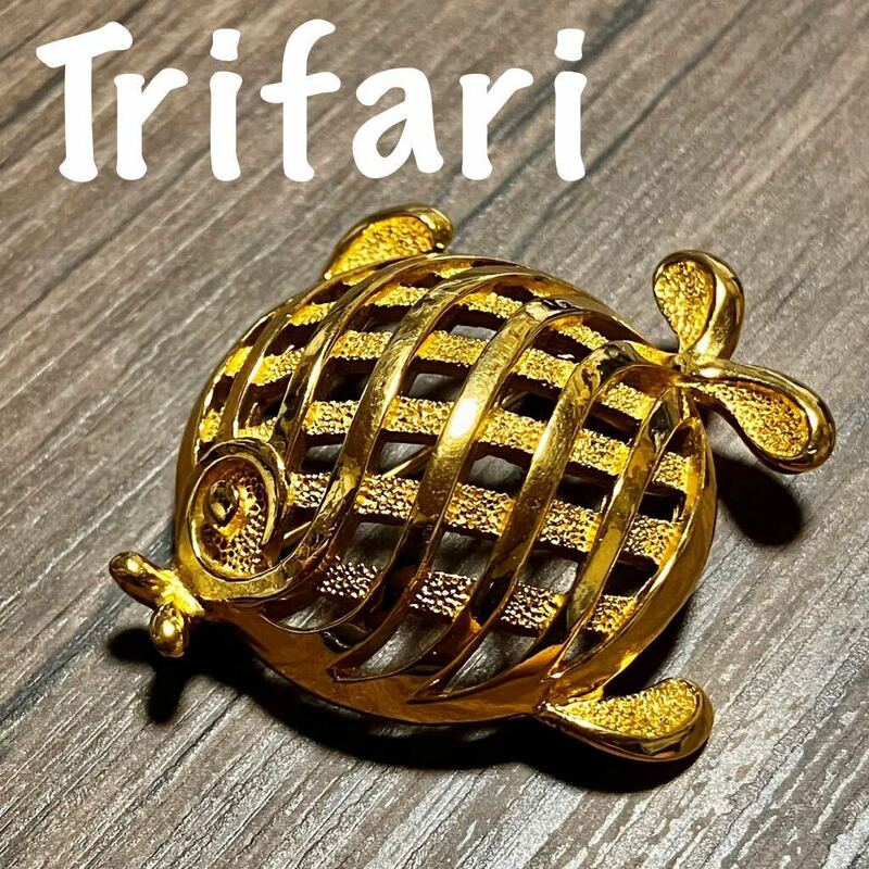 【m】美品 TRIFARI トリファリ ブローチ ヴィンテージ 魚 フィッシュ 透かし ゴールドカラー