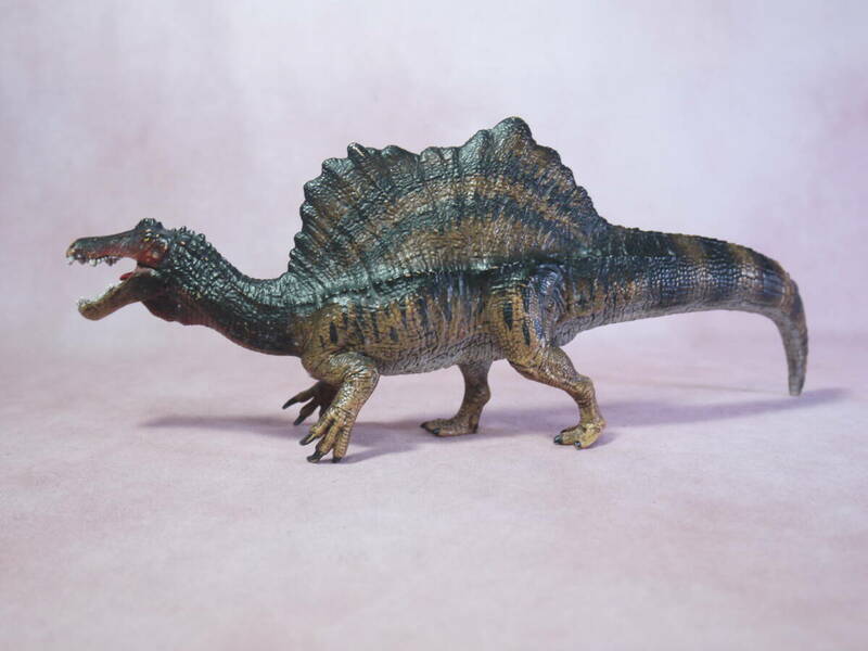 シュライヒ　スピノサウルス　全長29センチ