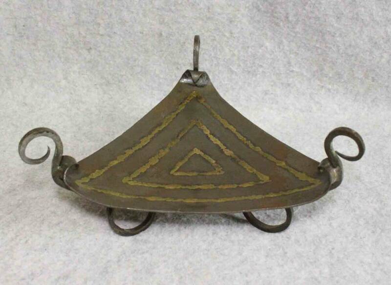 金属工芸◆銅器　皿　鉢◆三角形　インド製　MADE IN INDIA VESSEL
