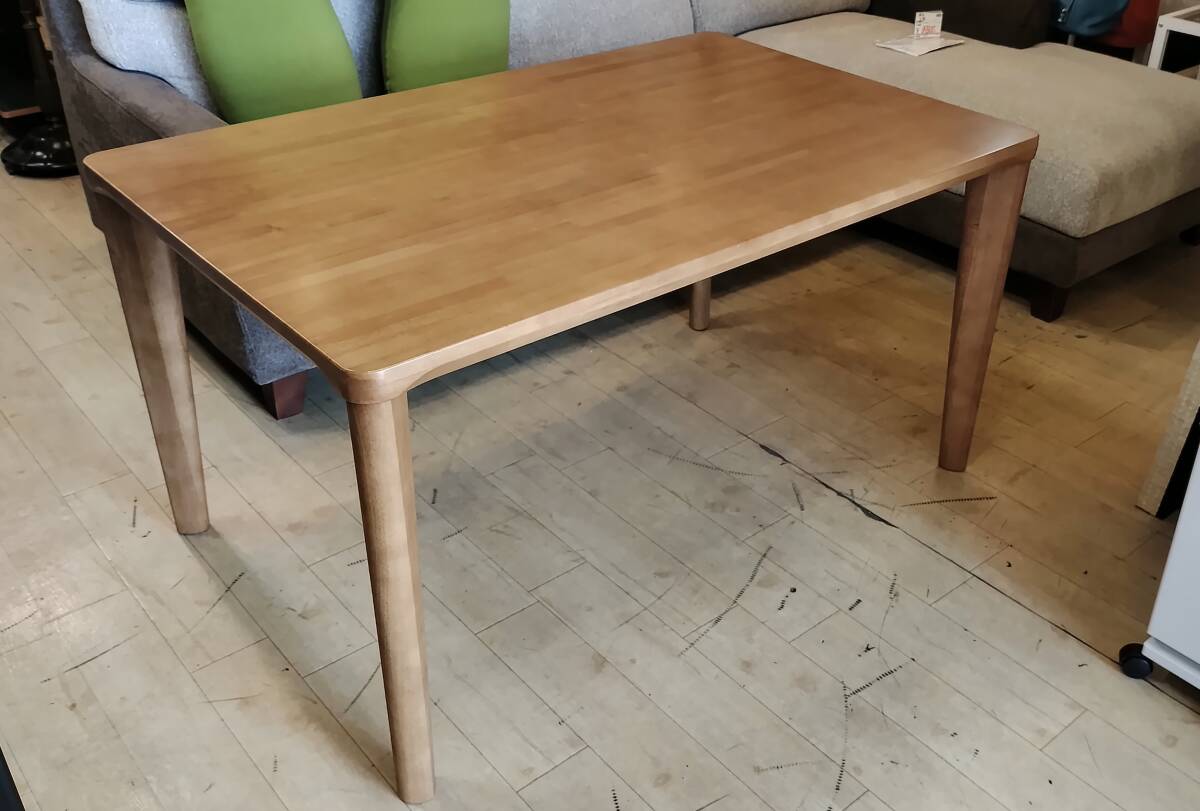 期間限定・値引き★美品【愛知近郊・配送可】カリモク■direttore/ディレトーレ　ダイニングテーブル　約125×80×66㎝　天然木
