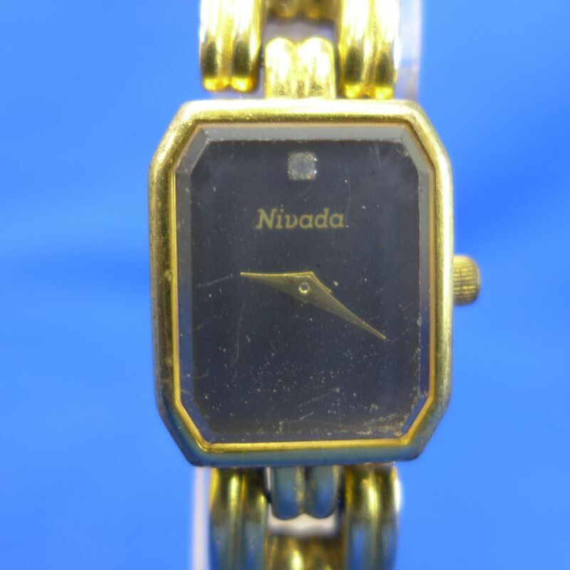 内重7502●【電池入替/動作確認済】ニバダ　Nivada　クォーツ式　アナログ腕時計 スイス
