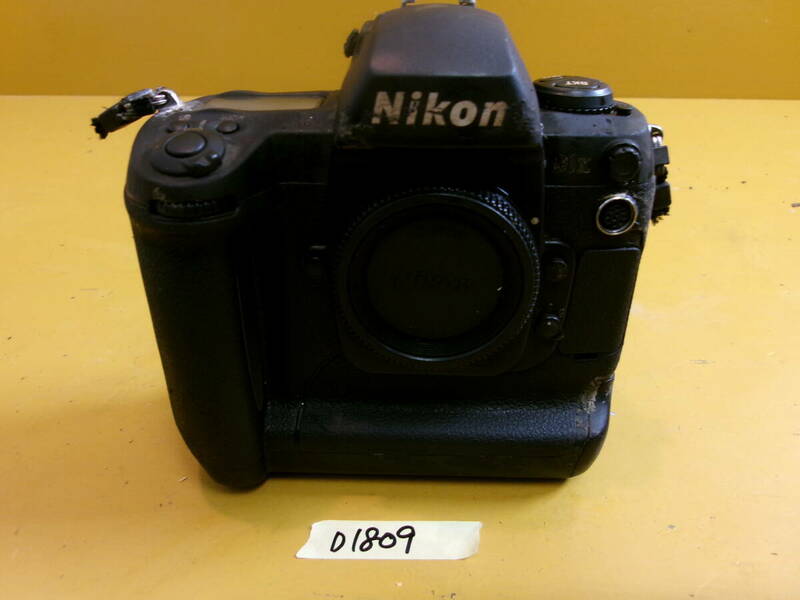(D-1809)NIKON デジタル一眼カメラ D1x 現状渡し ※修理や部品どりなどに