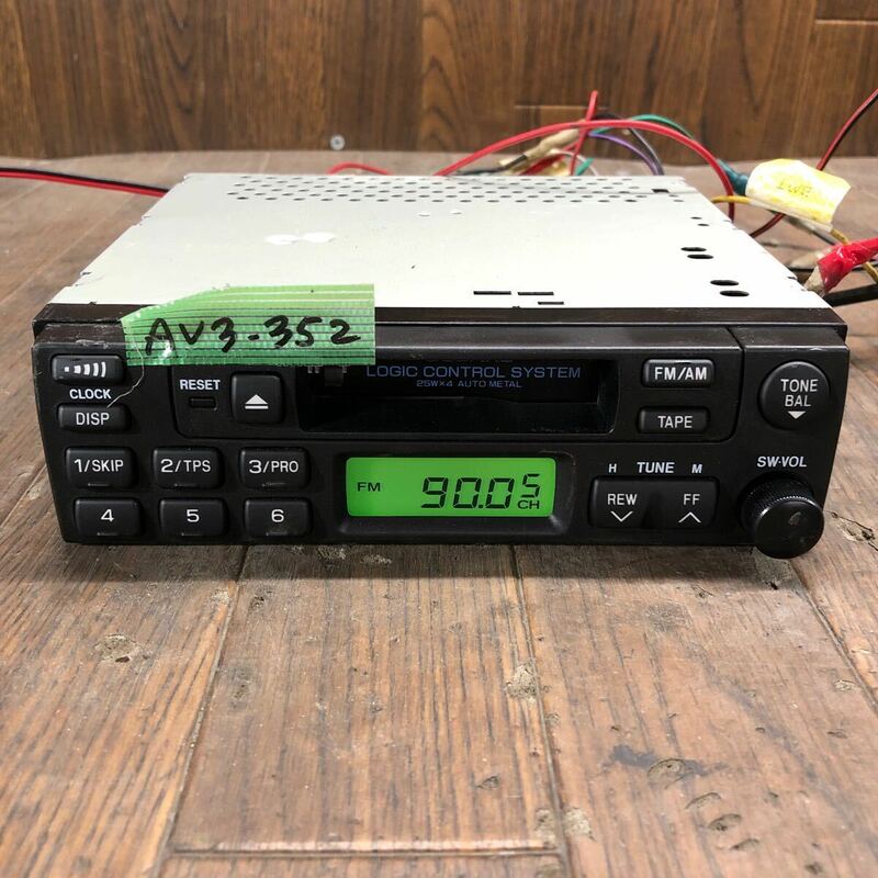 AV3-352 激安 カーステレオ テープデッキ SUBARU スバル 86201KE030 190541573 カセット FM/AM 本体のみ 簡易動作確認済み 中古現状品