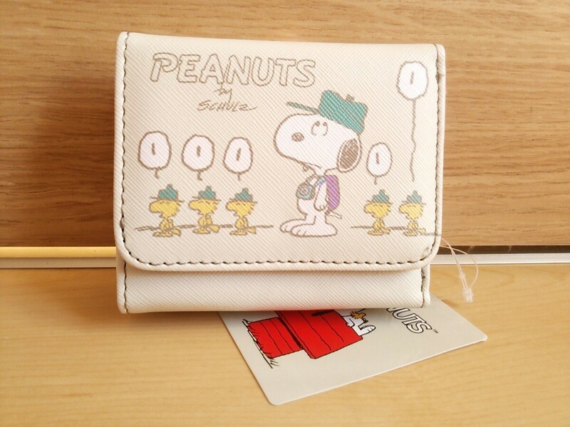 新品SNOOPY*サイフ*送料無料スヌーピー*未使用PEANUTS*コンパクト折り財布*ミニウォレット