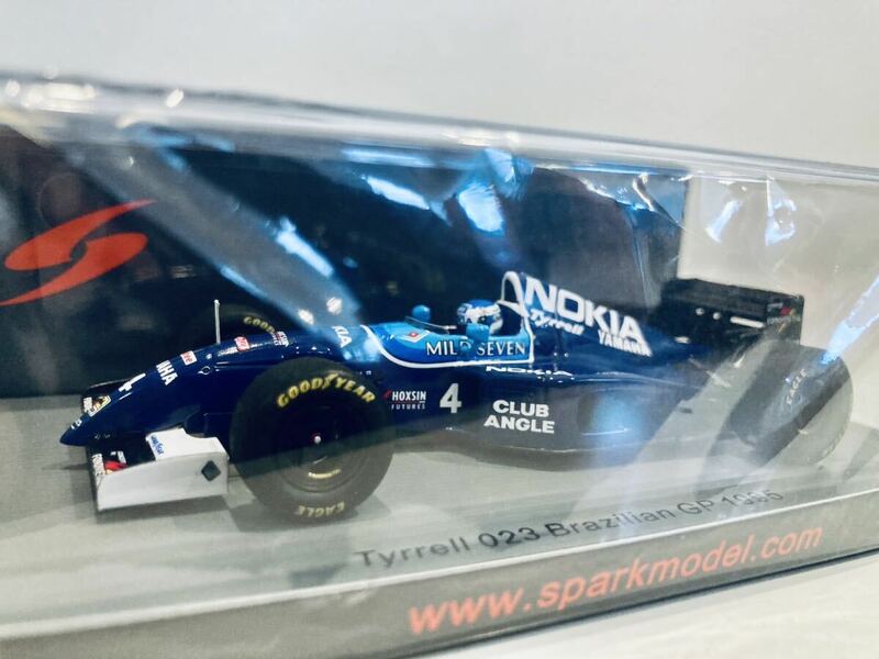 【送料無料】1/43 Spark Tyrell ティレル ヤマハ 023 #4 M.サロ Brazilian GP 1995