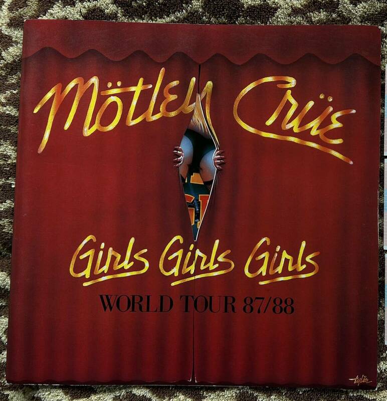 MOTLEY CRUE(モトリー・クルー) ☆『 girls girls girls 』ワールドツアー ☆ 87/88 ジャパンツアー ☆ パンフレット