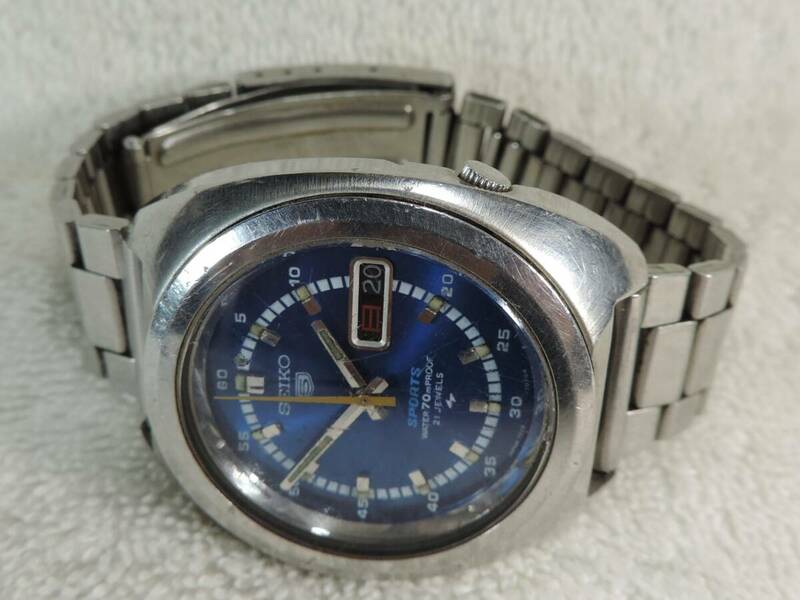 【値下げ交渉可】稼働品・セイコー男性用自動巻き時計・SEIKO 5 SPORTS 21JEWELS 7019-7050