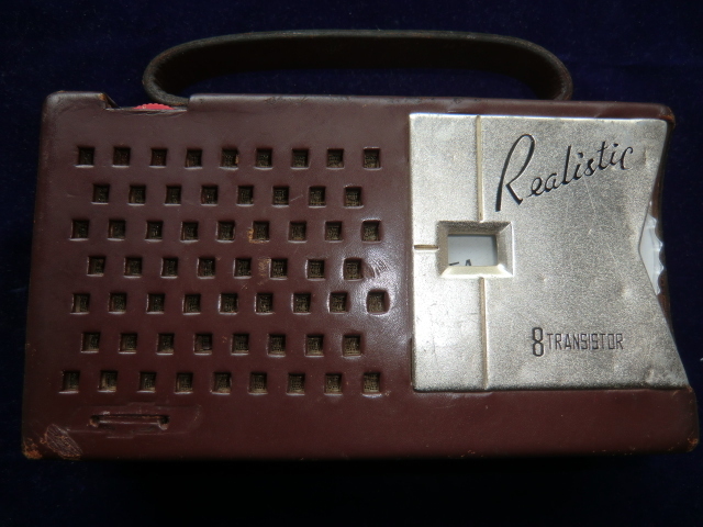 REALISTIC８　トランジスタラジオ