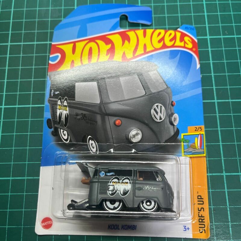 ホットウィール HotWheels COOL KOMBI TOONED