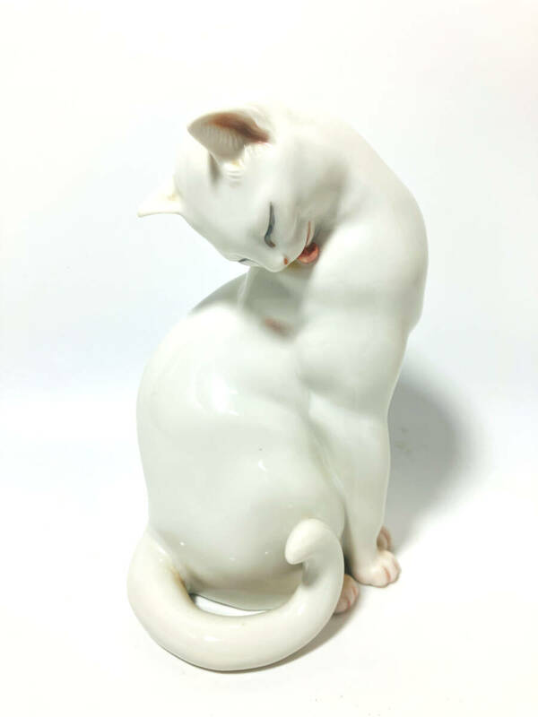 アウガルテン キャット フィギュリン Augarten オーストリア製 白猫 猫 ねこ ネコ フィギュア 磁器 cat ヨーロッパ 置き物 インテリア